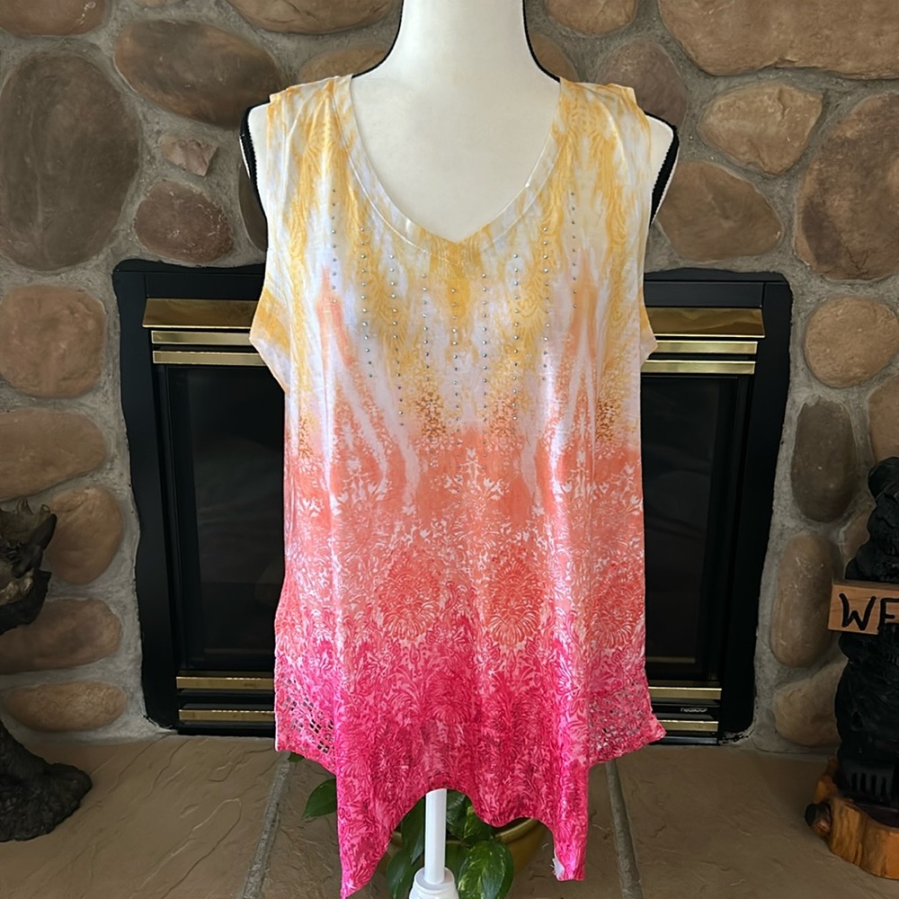 Time and Tru Tank Top